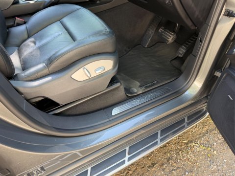 Porsche Cayenne D V6 TIPTRONIC S 46