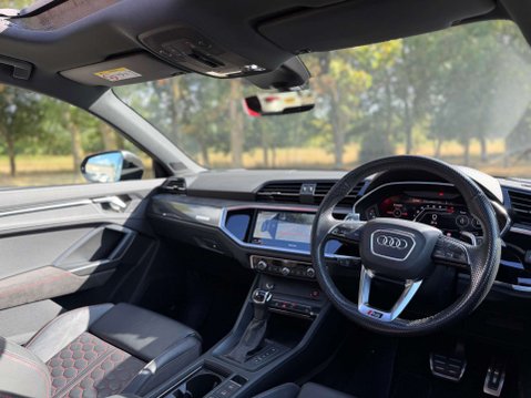 Audi RS Q3 2.5 RS Q3 Sportback TFSI Vorsprung Quattro Semi-Auto 4WD 5dr 37