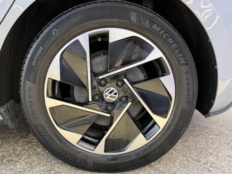 Volkswagen ID.3 Pro Performance 58kWh Business Hatchback 5dr Electric Auto (204 ps) 16
