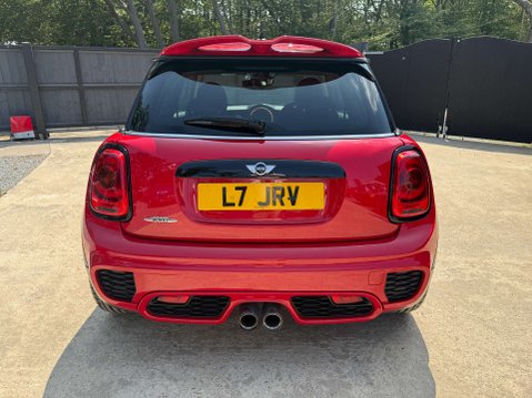 Mini Hatch 2.0 Cooper S Works 210 3dr 32