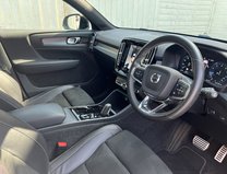 Volvo XC40 1.5 T3 R-Design SUV 5dr Petrol Auto Euro 6 (s/s) (163 ps) 10