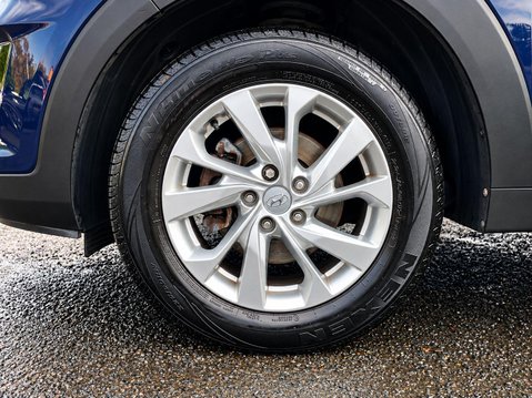 Hyundai TUCSON 1.6 CRDi MHEV SE Nav Euro 6 (s/s) 5dr 9