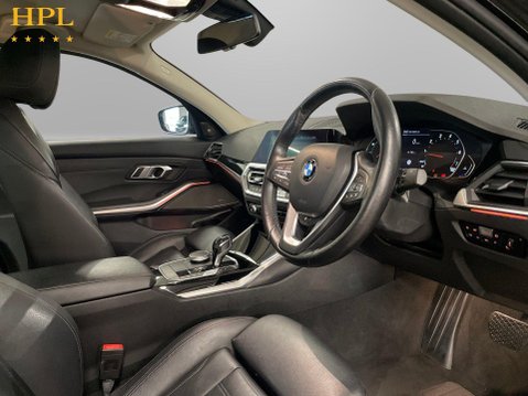 BMW 3 Series 2.0 318i Sport Saloon 4dr Petrol Auto Euro 6 (s/s) (156 ps) 12