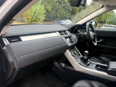 Land Rover Range Rover Evoque 2.2 Range Rover Evoque Pure Tech SD4 4WD 5dr 11