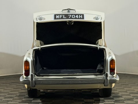 Rolls-Royce Silver Shadow 8