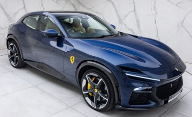 Ferrari Purosangue 8
