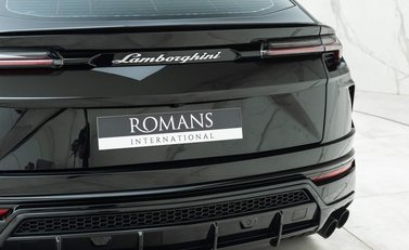 Lamborghini Urus 28