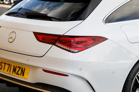 Mercedes-Benz CLA Class CLA 250 E AMG LINE PREMIUM PLUS 9
