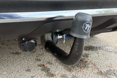 Mercedes-Benz GLC GLC 350 D 4MATIC AMG LINE PREMIUM PLUS -360 CAMERAS -FULL M/B SERVICE HIST 74