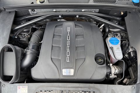 Porsche Macan D S PDK - £14K EXTRAS -AIR SUSPENSION -PDLS+ -BOSE -SIDE SKIRTS -ACC-CAMERA 55