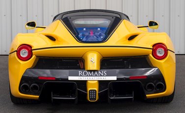 Ferrari LaFerrari Aperta 5