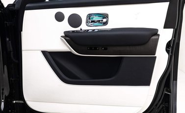 Rolls-Royce Cullinan V12 20