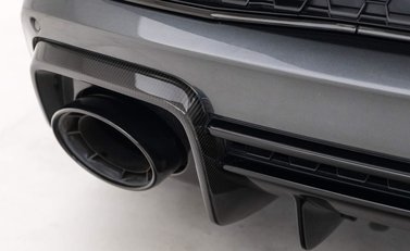Audi R8 V10 Performance Carbon Black 26