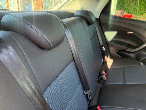 SEAT Ibiza 1.2 TSI Connect Euro 6 5dr 22