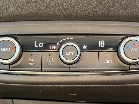 Vauxhall Crossland X 1.2T [110] Elite Nav 5dr [Start Stop] Auto 25
