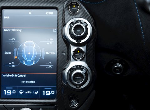 McLaren 765LT Spider 26