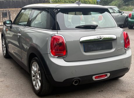 Mini Hatch Cooper 1.5 Pepper 3 door + VISUAL BOOST + REVERSE CAMERA + REAR PDC 14