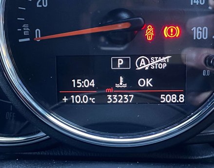 Mini Hatch 1.5 Cooper Sport Auto 3dr 26