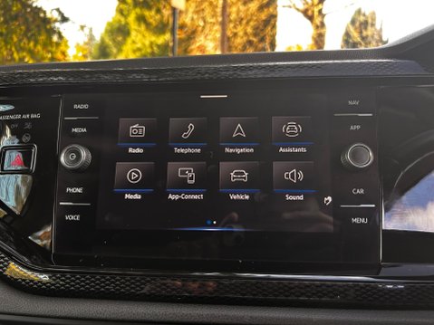 Volkswagen Polo LIFE TSI DSG 25