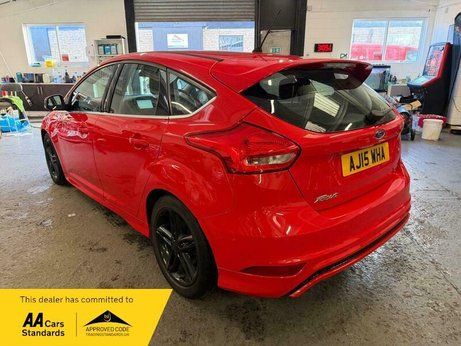 Ford Focus 1.0T EcoBoost Zetec S Euro 6 (s/s) 5dr 3