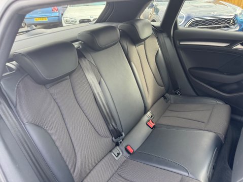 Audi A3 SPORTBACK TFSI S LINE BLACK EDITION 41