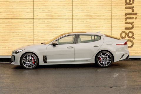 Kia Stinger GT S ISG 14