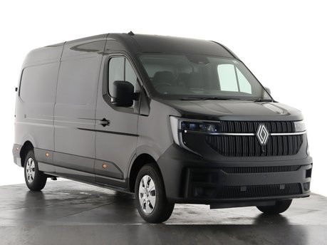 Renault Master LM35 Blue dCi 130 Advance Medium Roof Van