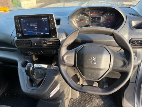 Peugeot Partner BLUEHDI PROFESSIONAL L1 2