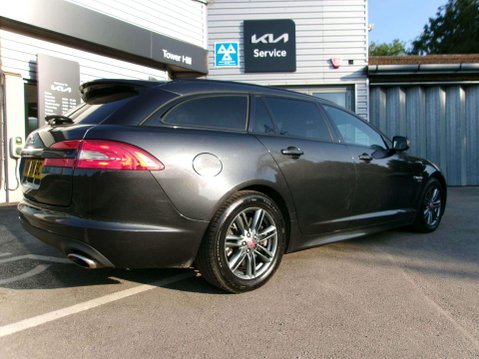 Jaguar XF 2.2d R-Sport Sportbrake Auto Euro 5 (s/s) 5dr 3
