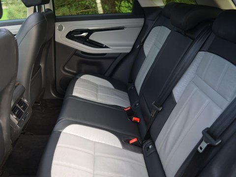 Land Rover Range Rover Evoque 1.5 P300e 12.2kWh R-Dynamic HSE Auto 4WD Euro 6 (s/s) 5dr 7