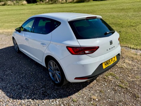 SEAT Leon TSI FR TECHNOLOGY 7