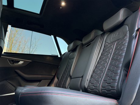 Audi Q8 RS TFSI QUATTRO VORSPRUNG MHEV 52