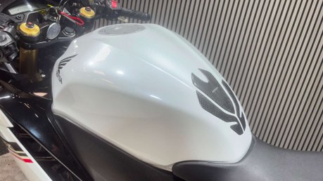 Honda CBR 2014 35K LONG MOT 600CC SPORTS BIKE SERVICED WARRANTY 25