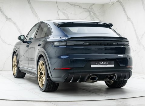 Porsche Cayenne TURBO E-HYBRID COUPE WITH GT PACKAGE 10