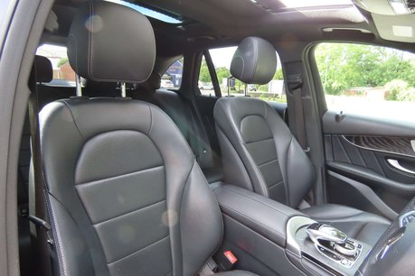 Mercedes-Benz GLC 3.0 GLC350d V6 AMG Line (Premium Plus) SUV 5dr Diesel G-Tronic+ 4MATIC Euro 8