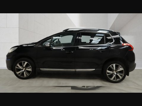 Peugeot 2008 BLUE HDI S/S FELINE MISTRAL 23