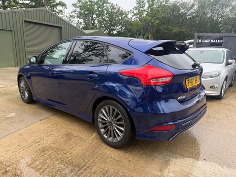 Ford Focus 1.0T EcoBoost ST-Line Hatchback 5dr Petrol Manual Euro 6 (s/s) (140 ps) 7