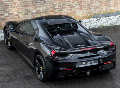 Ferrari 488 Spider 10