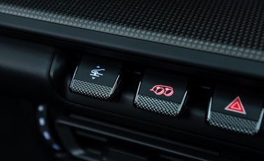 Porsche 911 Targa 4 GTS (992) 28