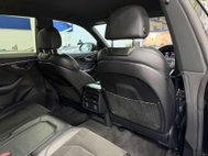 Audi Q8 3.0 TDI V6 50 S line SUV 5dr Diesel Tiptronic quattro Euro 6 (s/s) (286 ps) 39