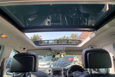 Volkswagen Tiguan  2.0 TDI BLUEMOTION TECH MATCH 4MOTION..LEATHER AND SUNROOF  14