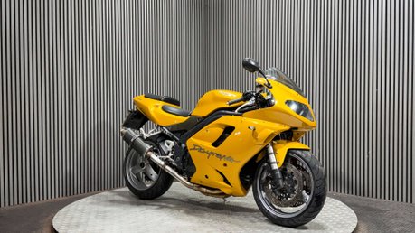Triumph Daytona 2007 ONLY 22K GREAT RUNNING PROJECT BIKE 955CC SPORTS BIKE 2
