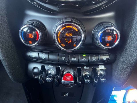 Mini Hatch 1.5 Cooper Sport 3dr 16