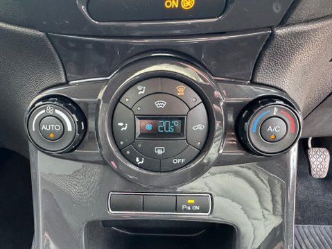 Ford Fiesta 1.6 TDCI TITANIUM X 17
