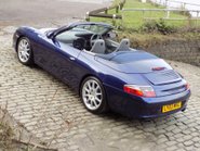 Porsche 911 CARRERA 2 CONVERTIBLE 44