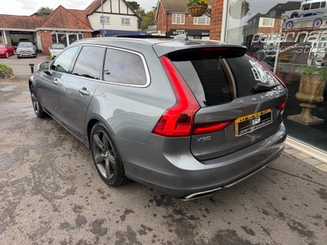Volvo V90 2.0 D5 PowerPulse R-Design Pro Estate 5dr Diesel Auto AWD Euro 6 (235PS) 15