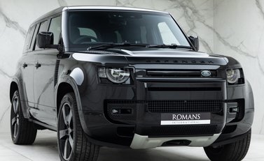 Land Rover Defender 110 V8 6