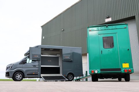 Brand new Pre registered 4.5 TON Seeker Horsebox delivery miles with aluminium stallion partitions  28