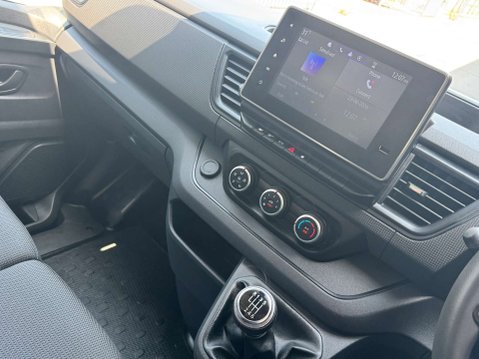 Renault Trafic 2.0 dCi Blue SL30 Advance Panel Van 5dr Diesel Manual L1 H1 Euro 6 (s/s) (1 19