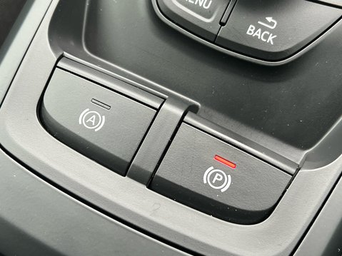 Audi Q2 TFSI SE 28